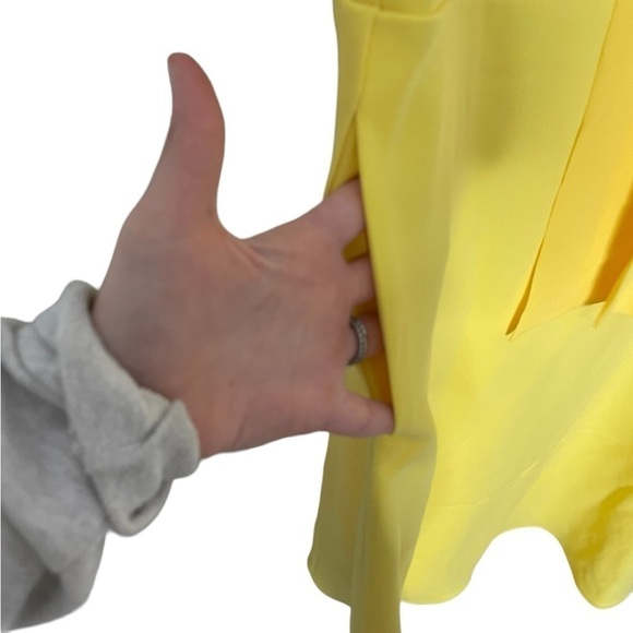 New York and Company Buttercup Yellow Pocket workwear Dress Small - Picture 2 of 5